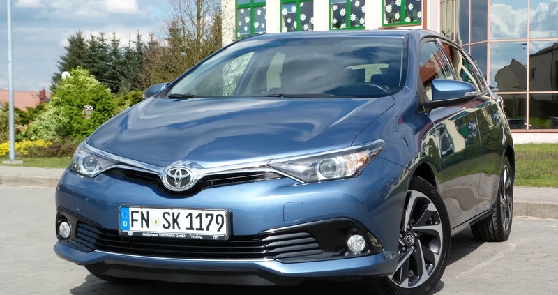 Toyota Auris cena 51999 przebieg: 154230, rok produkcji 2016 z Międzyzdroje małe 781